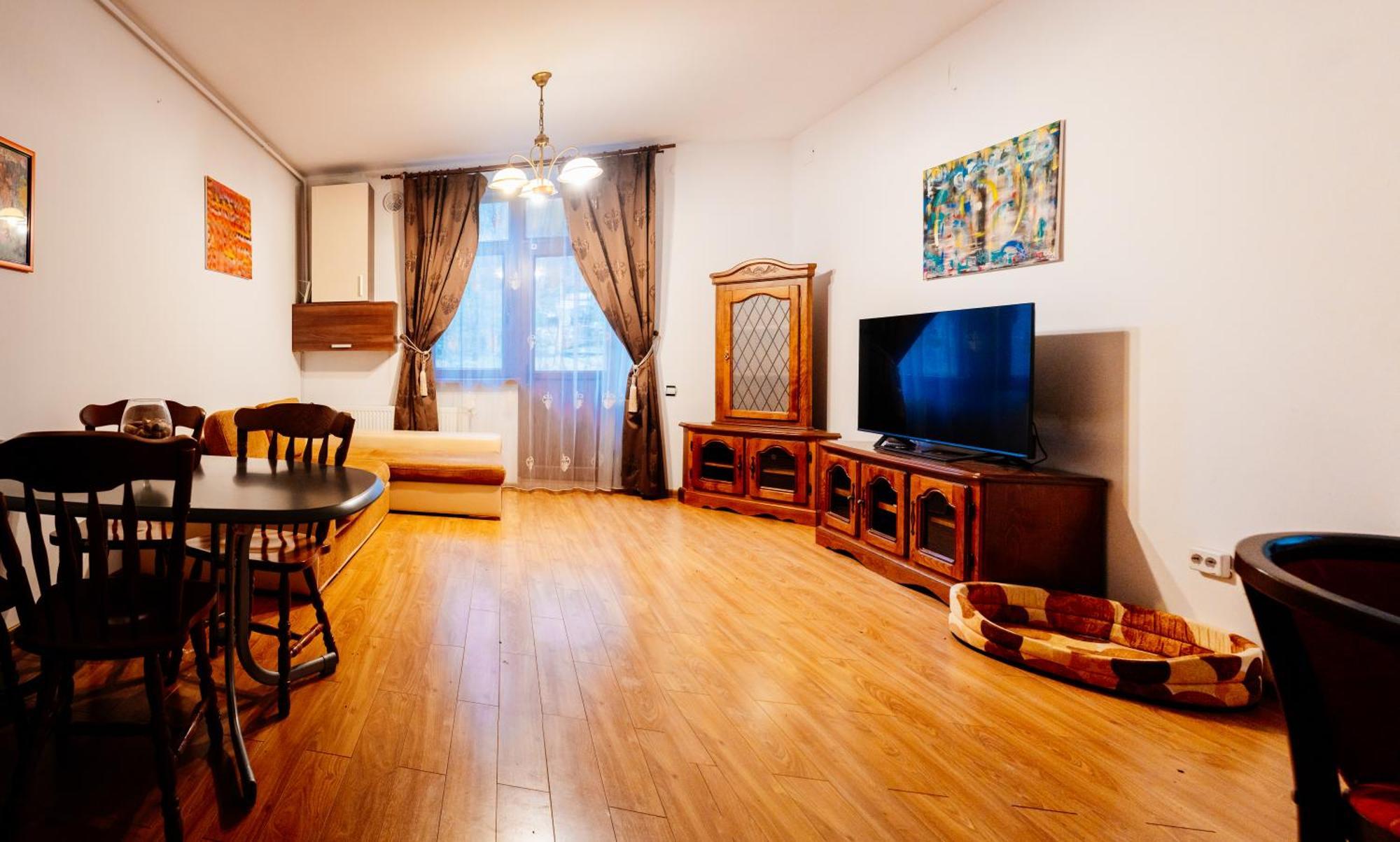 בראשוב Maan Central Apartment Pet Friendly Location מראה חיצוני תמונה