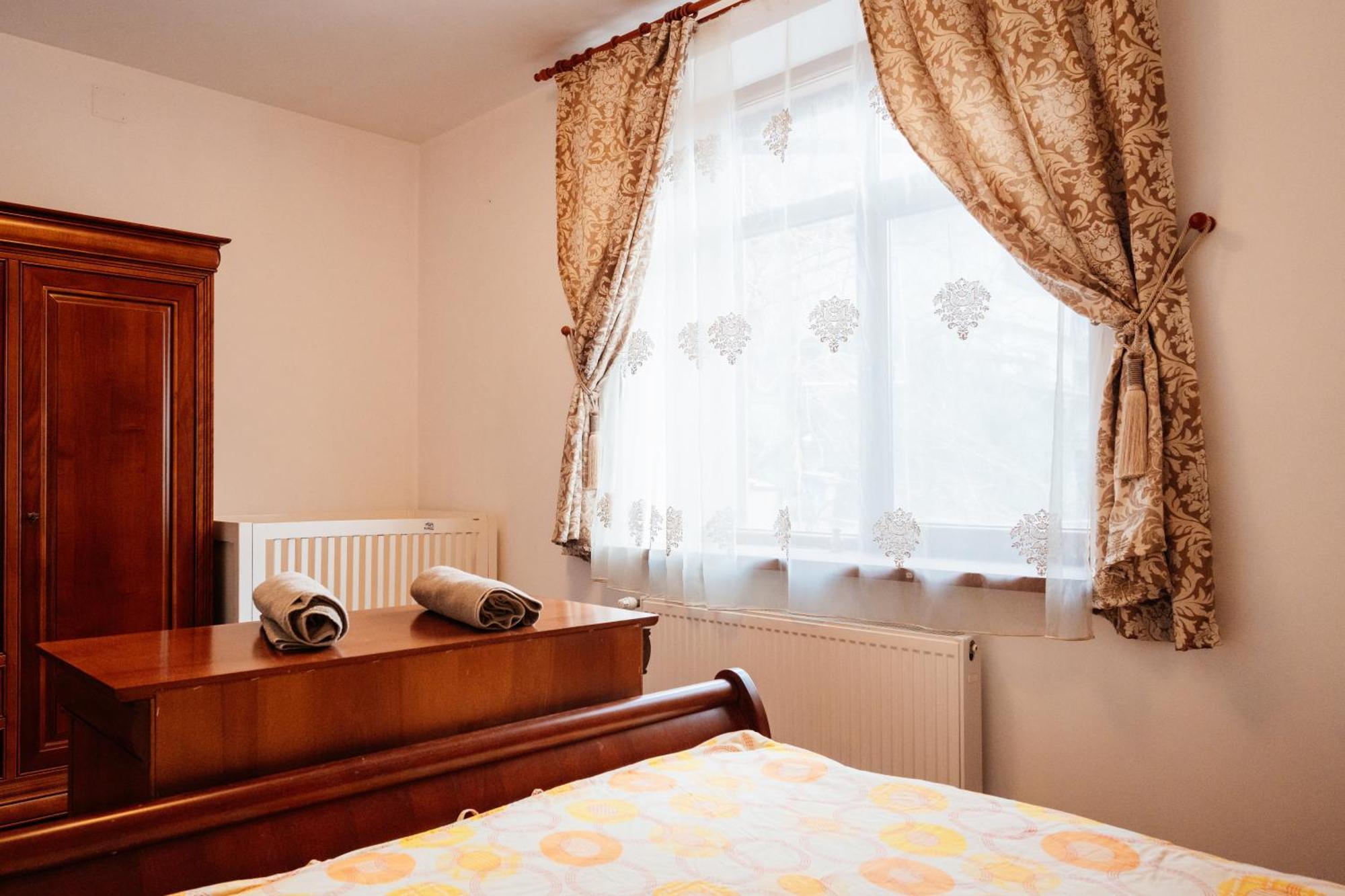 בראשוב Maan Central Apartment Pet Friendly Location מראה חיצוני תמונה