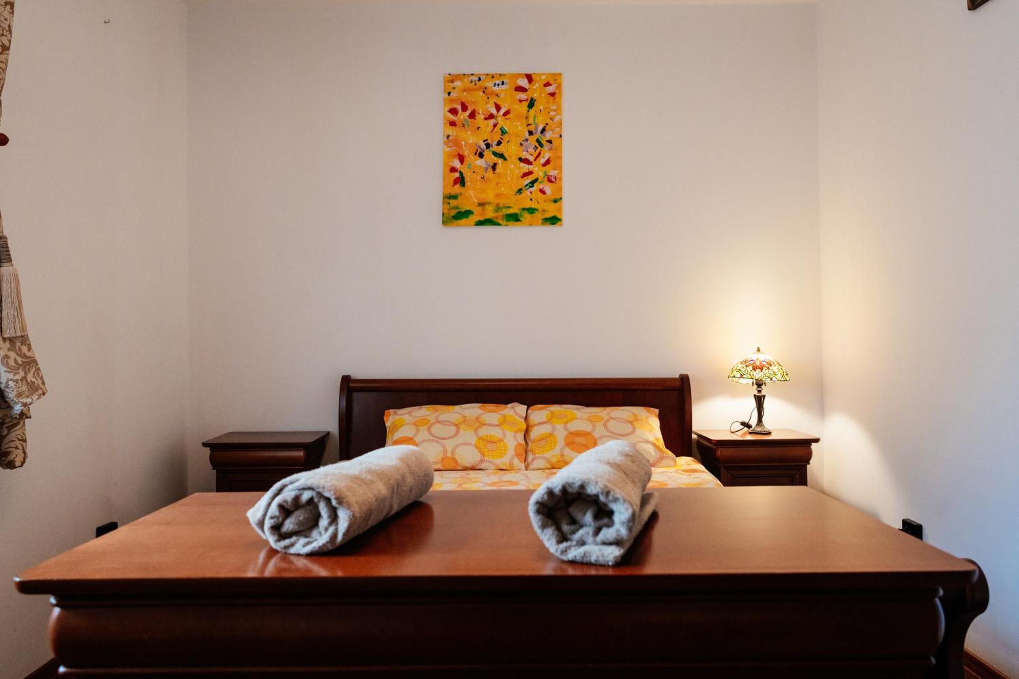 בראשוב Maan Central Apartment Pet Friendly Location מראה חיצוני תמונה